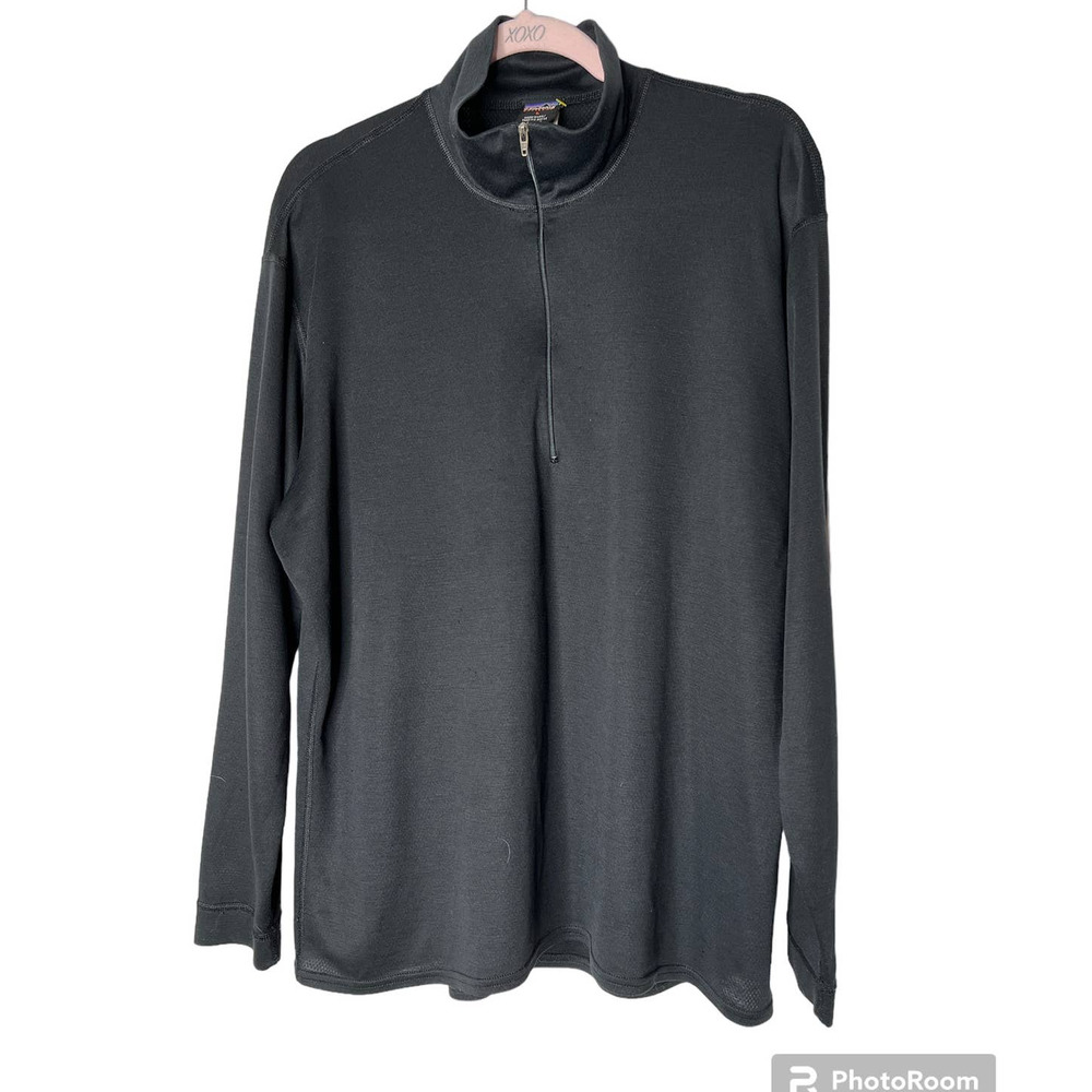 Patagonia Capilene Men's Top Size Large in Black Partial Zipper Baselayers